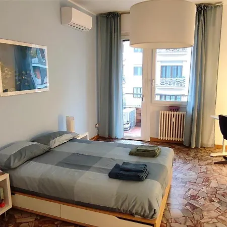 Quarto em Acomodações Particulares 2 Minimal Milão